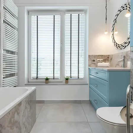 Luxury With Three Bedrooms Air Conditioning And Parking By Renters Apartamento *