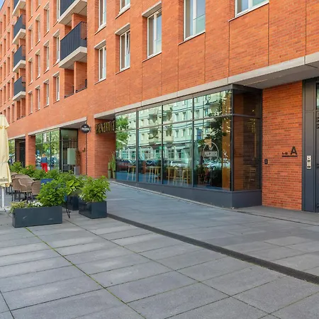 Luxury With Three Bedrooms Air Conditioning And Parking By Renters Gdaňsk