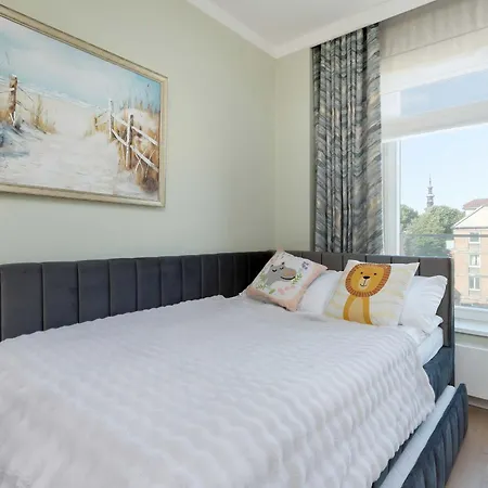 Luxury With Three Bedrooms Air Conditioning And Parking By Renters Apartamento
