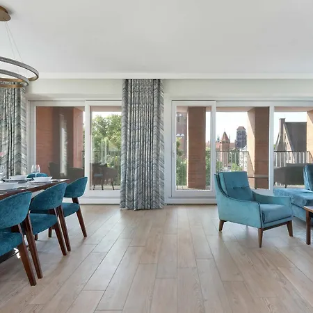 公寓 Luxury With Three Bedrooms Air Conditioning And Parking By Renters 格但斯克