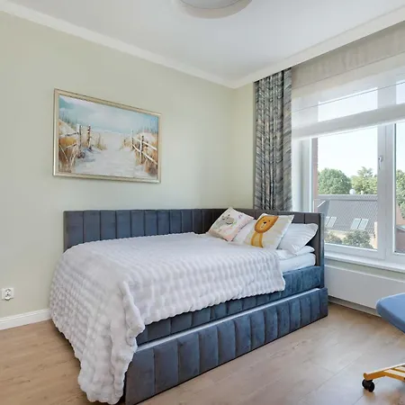 Appartement Luxury With Three Bedrooms Air Conditioning And Parking By Renters