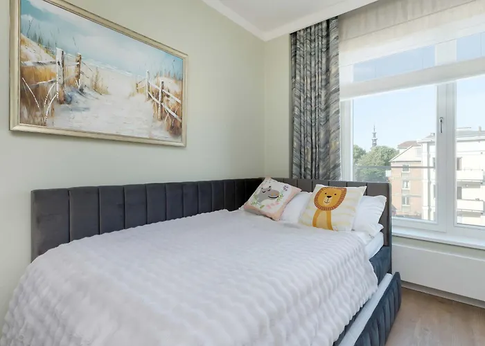 Luxury With Three Bedrooms Air Conditioning And Parking By Renters Апартаменты