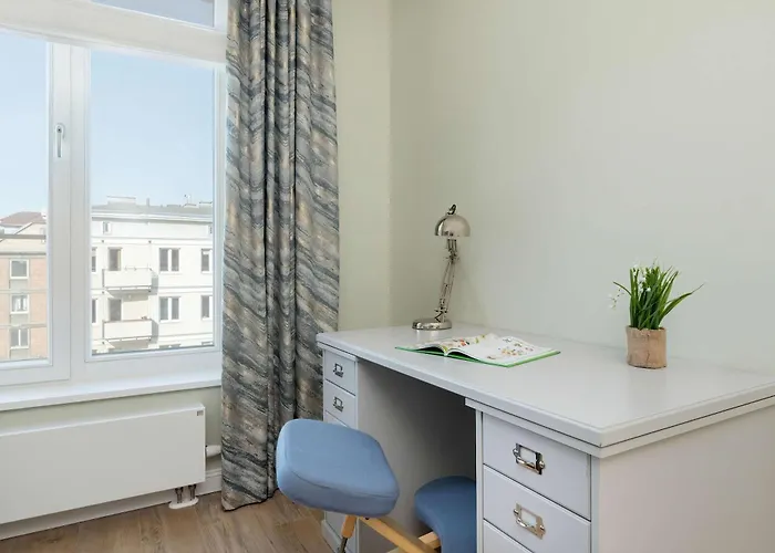 公寓 Luxury With Three Bedrooms Air Conditioning And Parking By Renters *